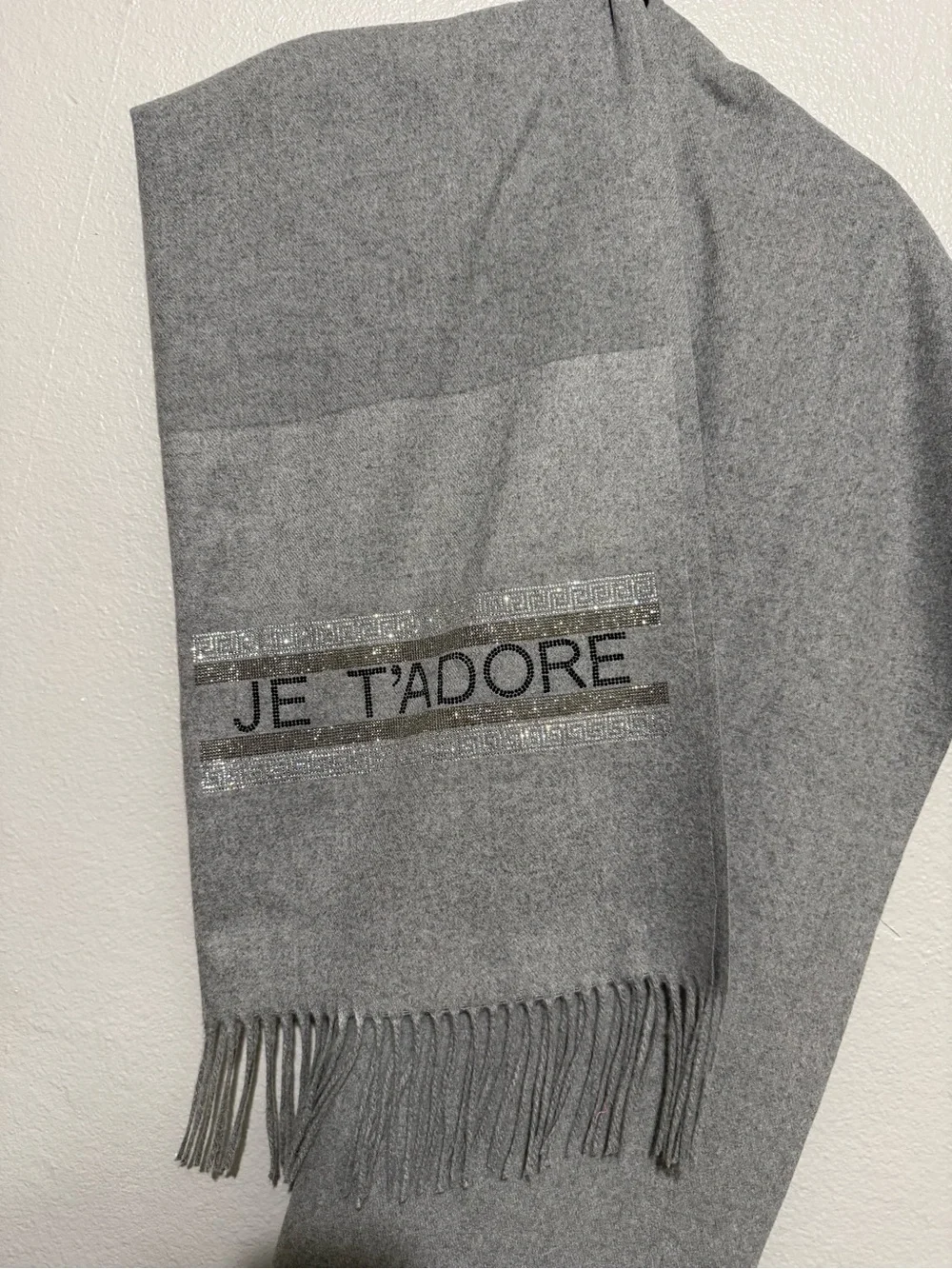 JE'T'ADORE Grey Rhinestone Cashmere Blend Fringed Scarf